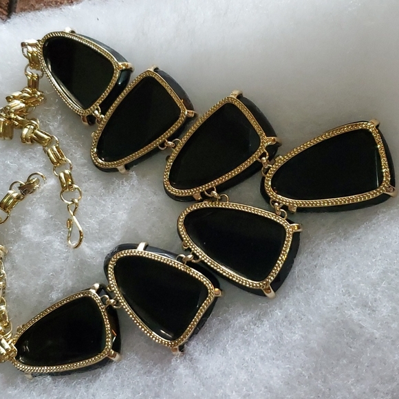 Kendra Scott Harlow Necklace - Picture 5 of 6